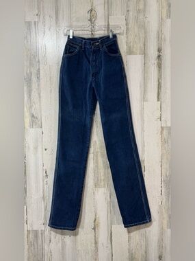 Vintage Wrangler High-Rise Straight Leg Jeans Dark Blue LONG Length Tiny Waist